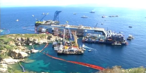 Costa Concordia wird geborgen