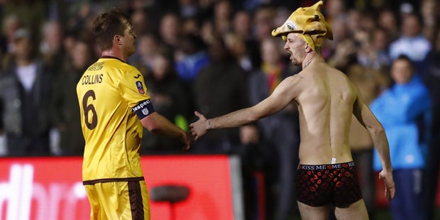 Ganz England lacht über Giraffen-Flitzer