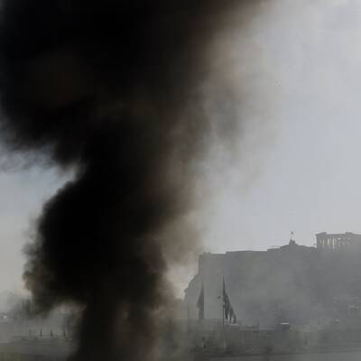 Athen brennt - Neue Protestwelle