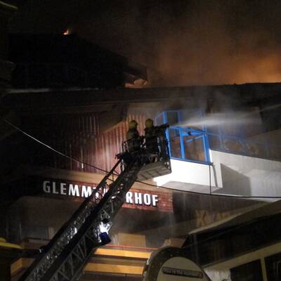 Das Feuer brach in der Sauna aus