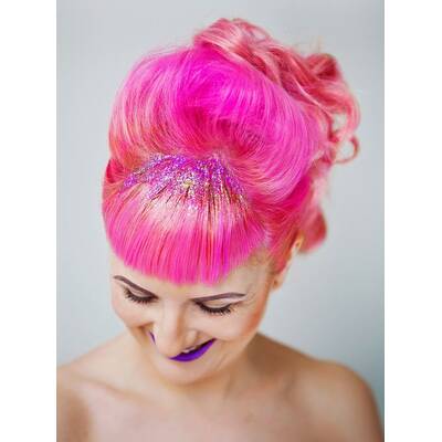 Beautytrend: Glitzerscheitel 