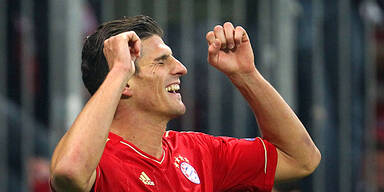 Bayerns Gomez jagt Barcas Messi