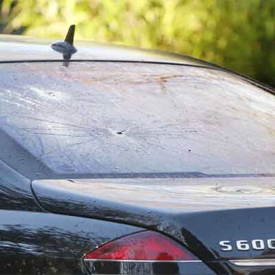 Villa von Bankchef verwüstet