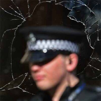 Villa von Bankchef verwüstet