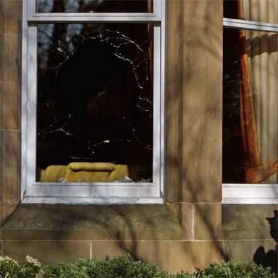 Villa von Bankchef verwüstet