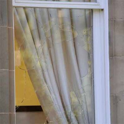 Villa von Bankchef verwüstet