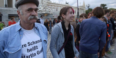 Hunderte bei Demo gegen Graf