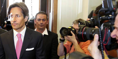 Grasser greift Abgeordnete an