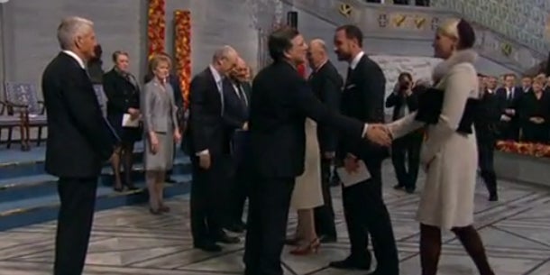 Faymann feiert den Nobelpreis