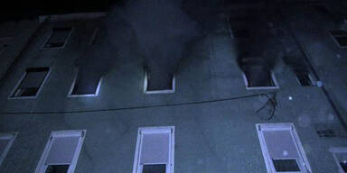 Brand im Wohnhaus: Bewohner waren eingeschlossen