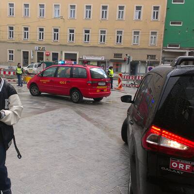  Der Dachstuhl eines Gebäudes in der Innenstadt stand in Vollbrand.