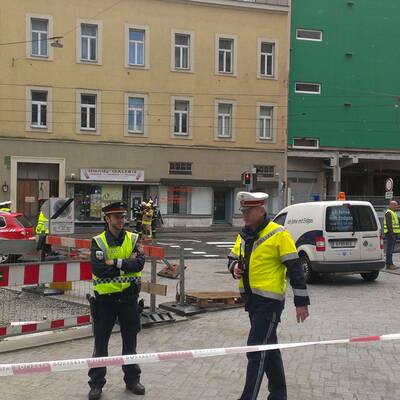  Der Dachstuhl eines Gebäudes in der Innenstadt stand in Vollbrand.