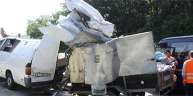 Drei Tote bei Unfall auf A2