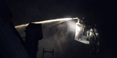 Brand in Wohnhaus: Feuerwehr-Großeinsatz 