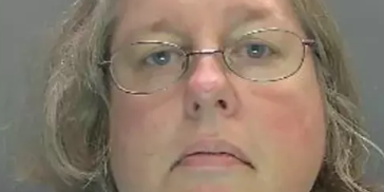 Frau st&ouml;&szlig;t Radfahrerin auf die Stra&szlig;e - wird &uuml;berrollt und stirbt