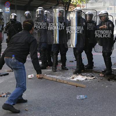 Athen brennt - Neue Protestwelle