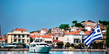 Athen: Steuer auf Yachten, Pools, Autos