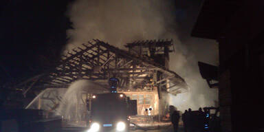 Großbrand in Sägewerk in Hof bei Salzburg