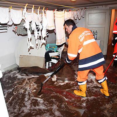 Starkregen setzt Teile Österreichs unter Wasser