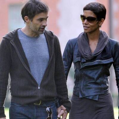 Olivier Martinez & Halle Berry: Spaziergang mit Salma Hayek & Valentina
