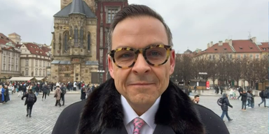 grosz neos comebakc.png