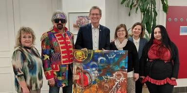 Neues Kunstwerk macht Floridsdorfer Amtshaus bunter