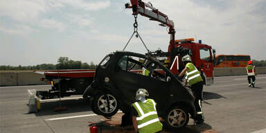 Mega-Stau nach Unfall auf der A2