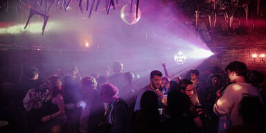 Sicher feiern am G&uuml;rtel: Wien testet digitalen Schutzengel