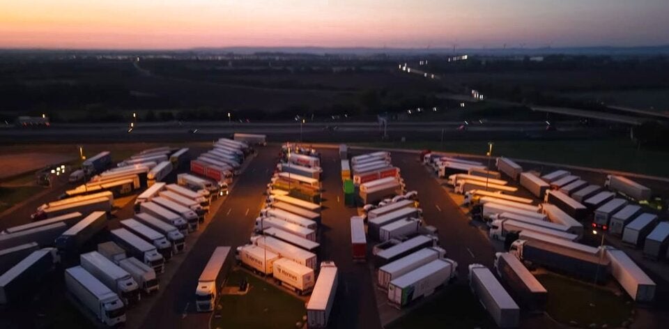 Raststation Guntramsdorf bei Nacht
