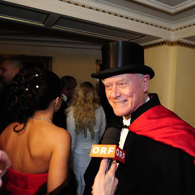 Ruby mit Lugners am Opernball