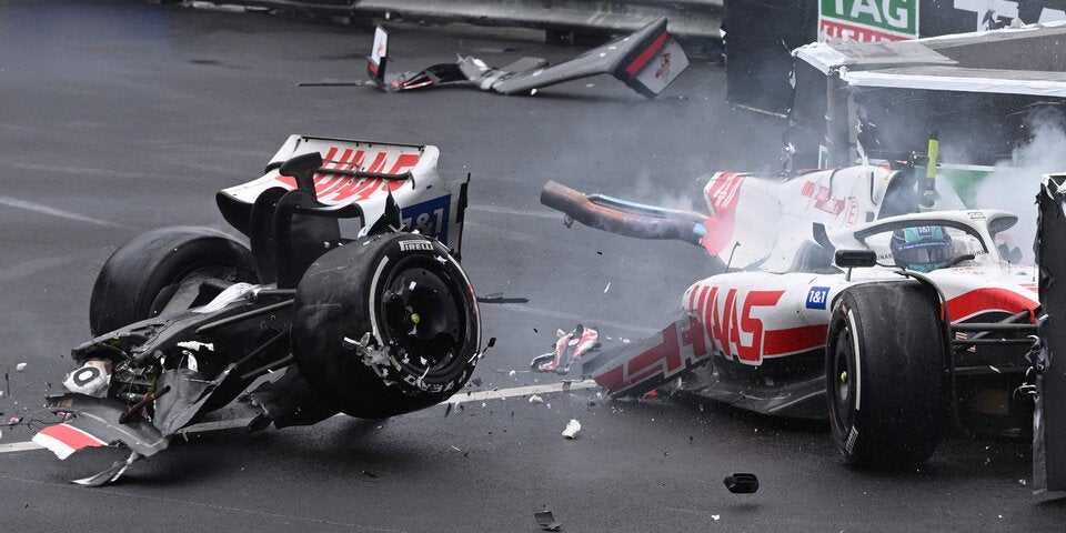Horror-Crash! Schumis Haas zerreißt in zwei Teile
