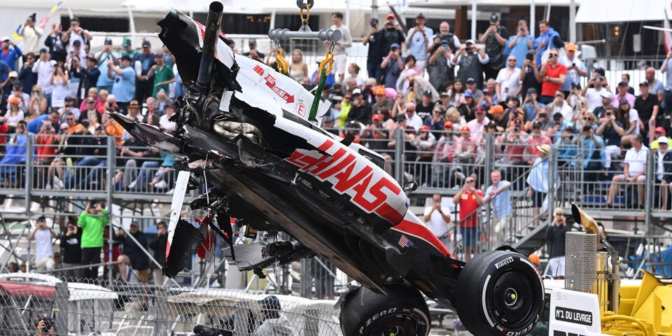 Horror-Crash! Schumis Haas zerreißt in zwei Teile