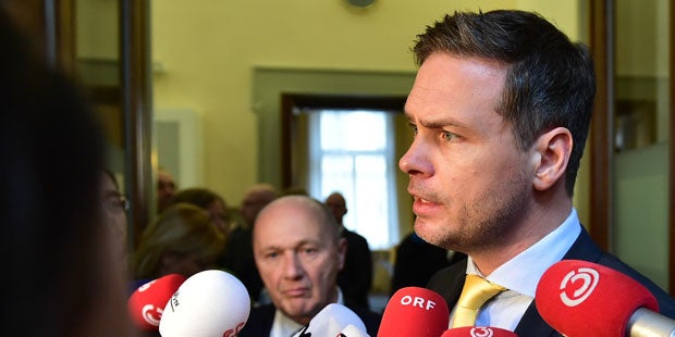 Hypo-Ausschuss startet mit Eklat