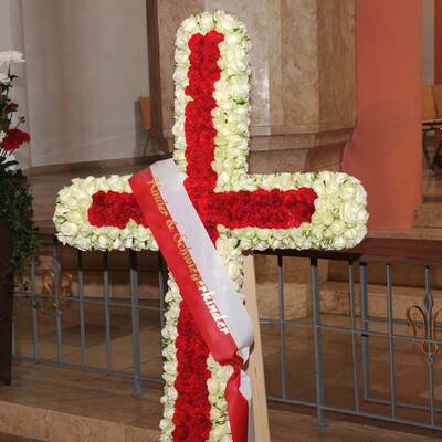 Familie und Hochadel trauern