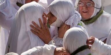 Ahmadinejad und 2 Mio. Gläubige begehen Hadsh