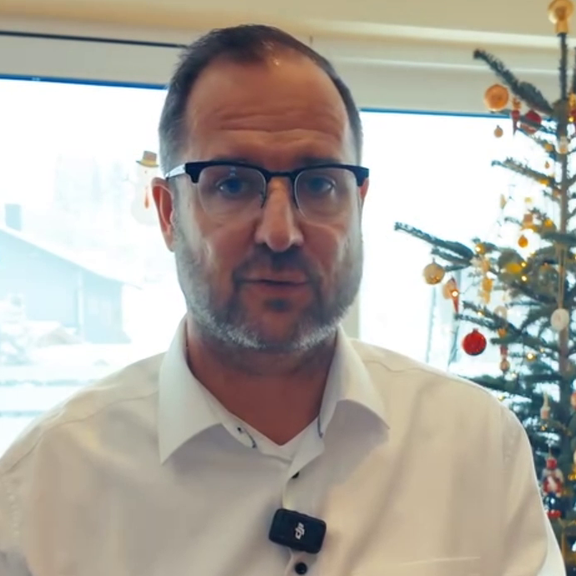 Hafenecker resümiert 2025 & gibt Ausblick auf 2026