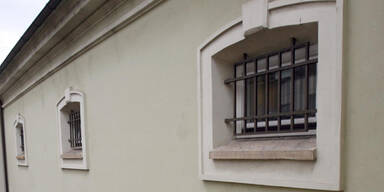 19-J&auml;hriger wollte sich in Zelle erh&auml;ngen