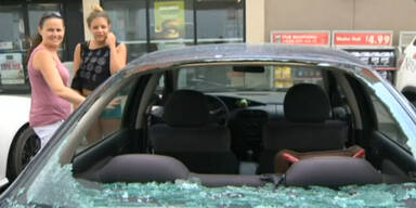 Hagelgewitter zerstörte Autos