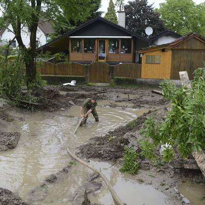 Aufräumen nach dem Hochwasser