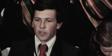 Hier singt J&ouml;rg Haider das SS-Treuelied