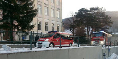 Feuer in Schule: 33 Kinder gerettet