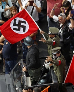 Krawalle bei Merkels Hass-Besuch in Athen