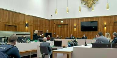 Landwirt (80) wollte Bruder mit Traktor &uuml;berfahren