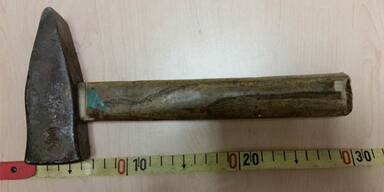 Prozess: Ehefrau mit Hammer attackiert