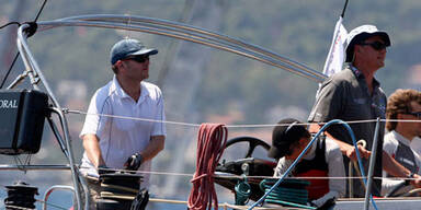 Austro-Skipper brannte die Yacht ab