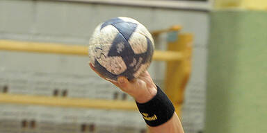 Handballer stirbt w&auml;hrend Spiels