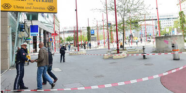 Vier Männer überfallen Juwelier 