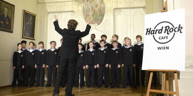 Wiener S&auml;ngerknaben singen "Happy"