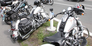 Drei Schwerverletzte nach Harley-Unfall