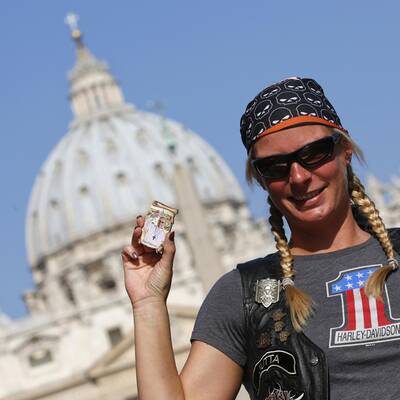 Papst segnet Harley-Davidson-Bikers